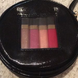 Elizabeth Arden Gloss on the Go in pouch